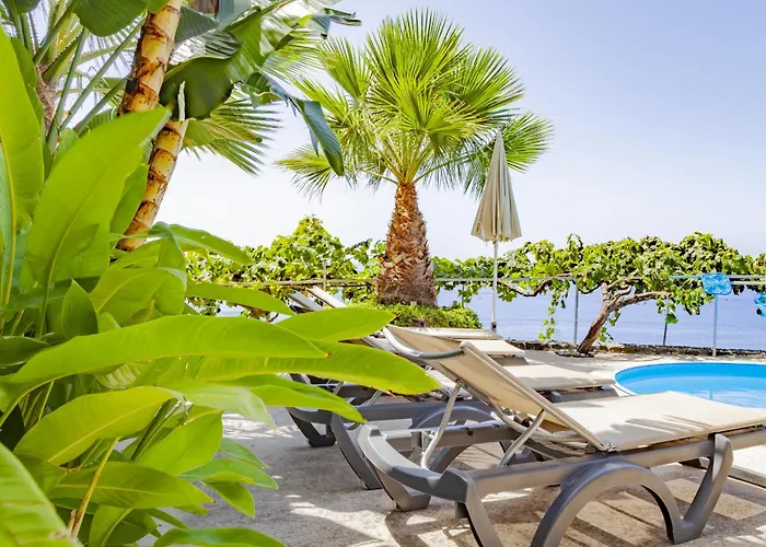 Quinta Golfinho Resort *