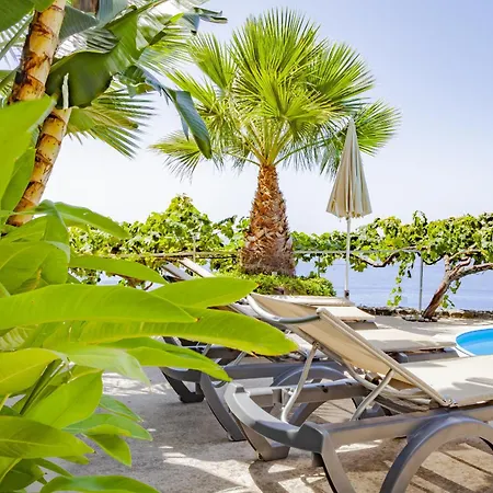 Quinta Golfinho Resort *