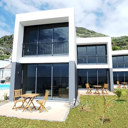 Quinta Golfinho Resort *